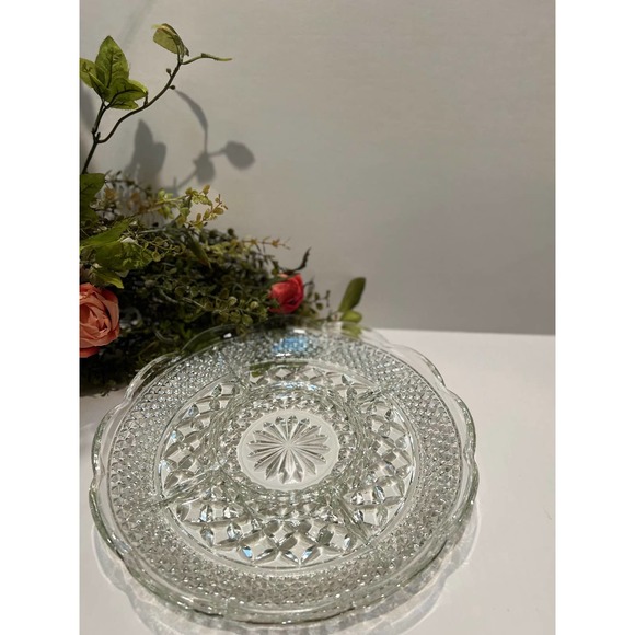 Vintage Anchor Hocking Wexford Pattern Round 5 Section Relish Platter - Picture 1 of 1